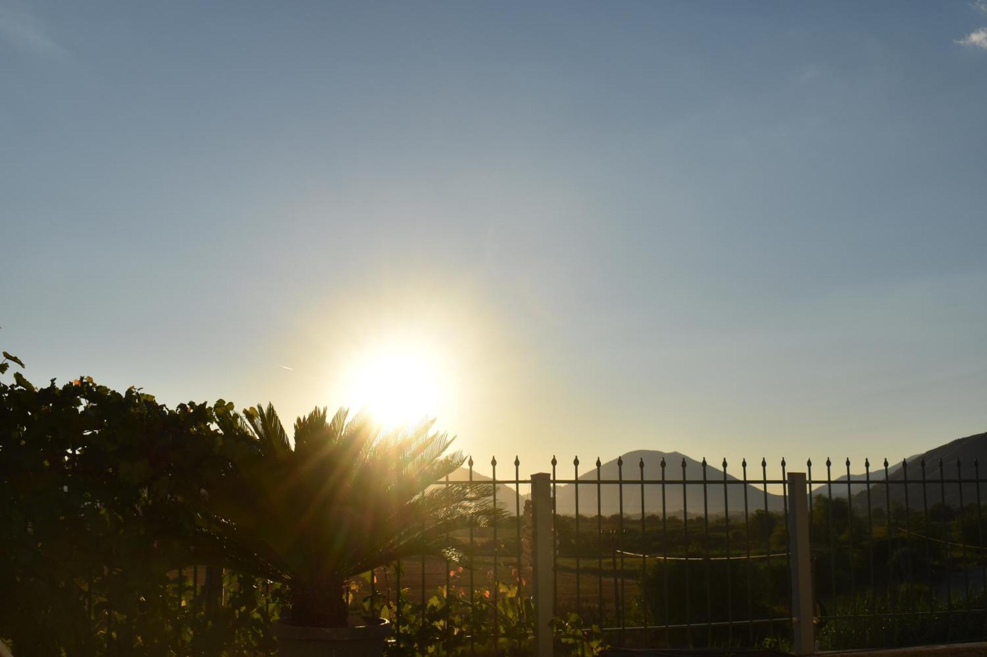 Anastasias Apartments Sarande Bagian luar foto