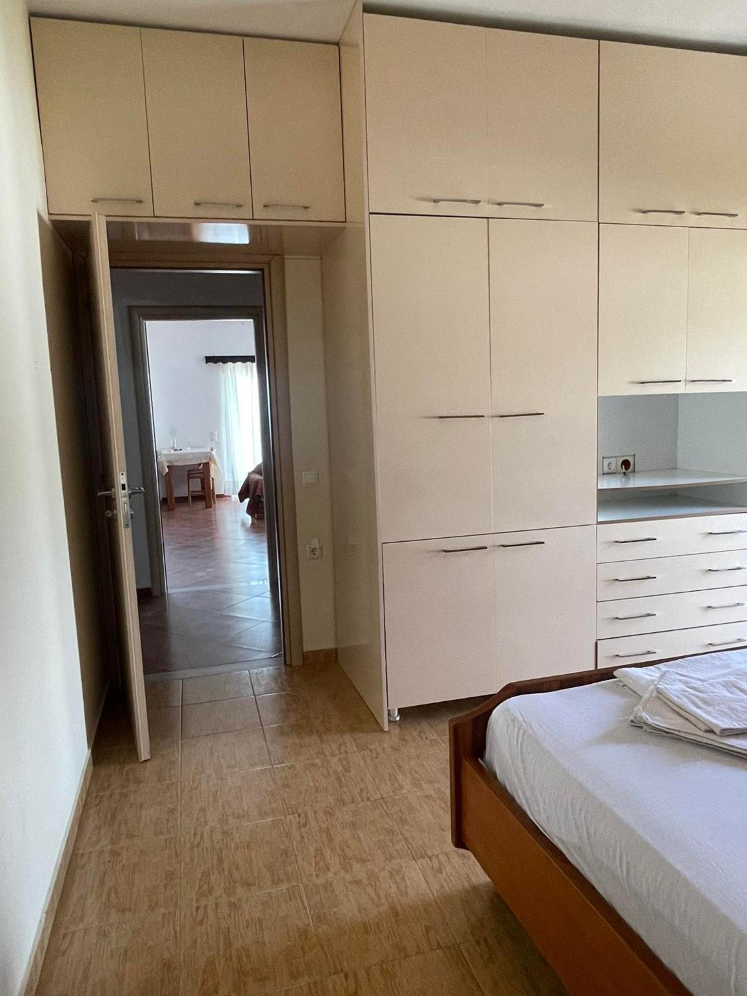Anastasias Apartments Sarande Bagian luar foto